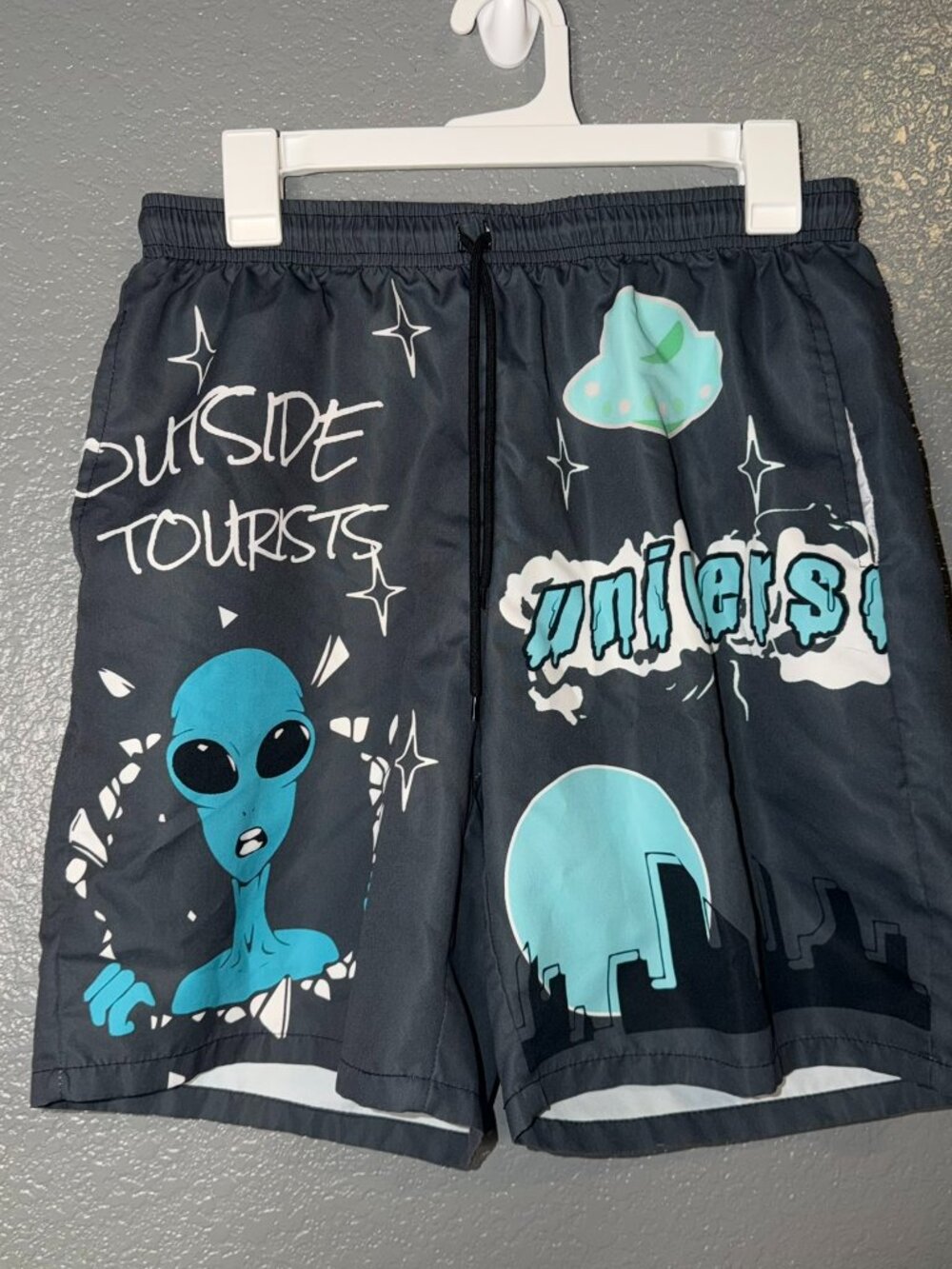 ROMWE Men's Medium Alien Graphic Drawstring Shorts Dark Gray Streetwear